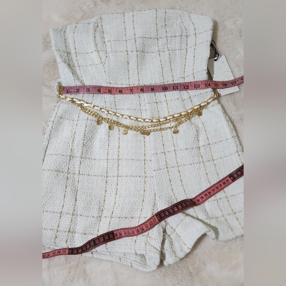 Chic White and Gold Plaid Jacket and Jumpsuit Set - Picture 10 of 16